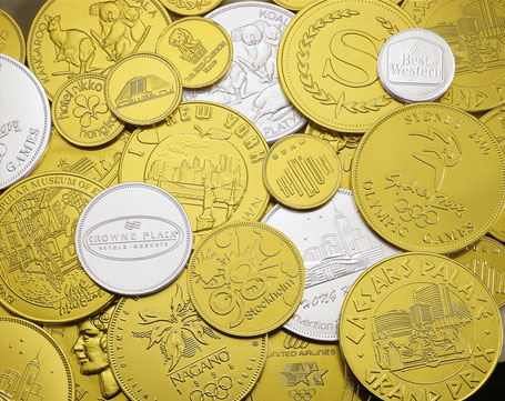 Schokotaler mit Prägung in Gold und Silber