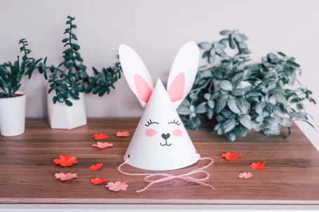 cette image représente un DIY pour réaliser un lapin en papier