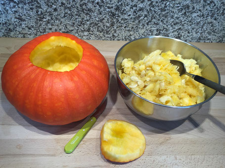 ausgehöhlter Kürbis