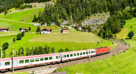 The Eurocity train to Bologna on its was through the alps