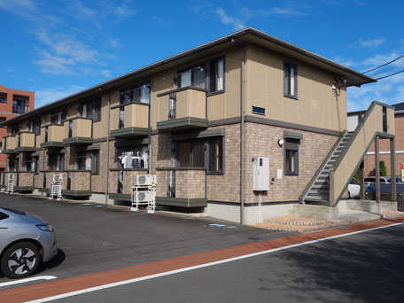 塗装前の戸建て全体写真