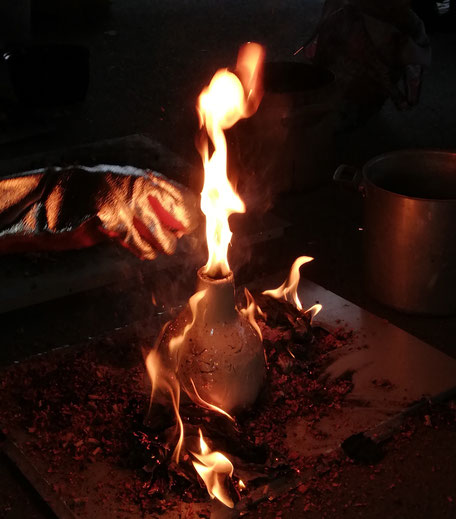 pièce Raku réalisée à Cordemais lors de l'atelier poterie du mardi soir