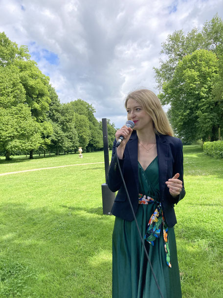 Chanteurs et musiciens pour événement d'entreprise, réception et cocktail en Seine-et-Marne (Fontainebleau, Provins, Melun, Torcy, Meaux, Chelles) - animation musicale des fêtes de fin d'année 77
