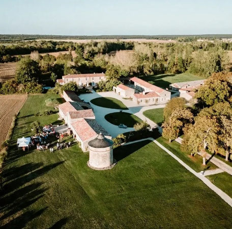 Live music for weddings and cocktail receptions in La Rochelle and Rochefort.