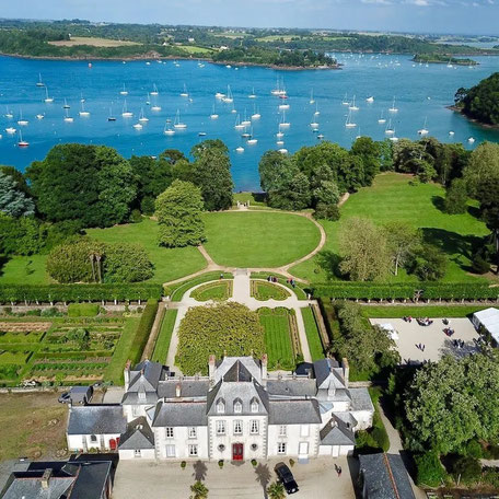 Hochzeit Ille-et-Vilaine Bretagne Frankreich Duo Klavier Gesang für Trauung Empfang oder Dinner romantische Livemusik Trio Saxophon Percussion für Gala