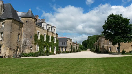 1. Musiker für Hochzeit in Nantes und Umgebung Piano Sängerin Duo oder Jazz Trio mit Percussion und Saxophon exklusive Livemusik für Cocktail Dinner oder Firmenfeier