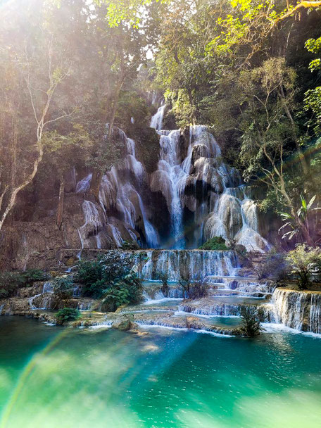 Absolutes MUSS in Laos - Kuang Si Wasserfall