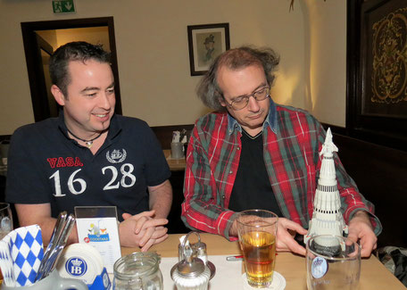 Marc Herren und Michael Thurner beim November-Stammtisch