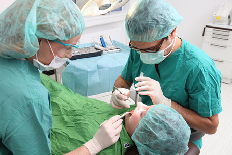 Zahnarzt Vollnarkose In Essen Zahnarzt Dr Koravi