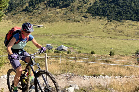 Uphill-Flow auf Alpwegen und Singletrails