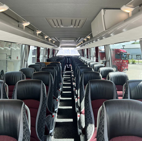 Hilgen Bus Lkw Busfahrt Erdarbeiten Transport Sand Reiseverkehr Busfahrt Bustour Linienverkehr Bus Transport Reise Urlaub Lkw Sand Mutterboden Füllsand Auskoffern Baggerarbeiten Baustelle Friedrichsfehn Oldenburg Ammerland