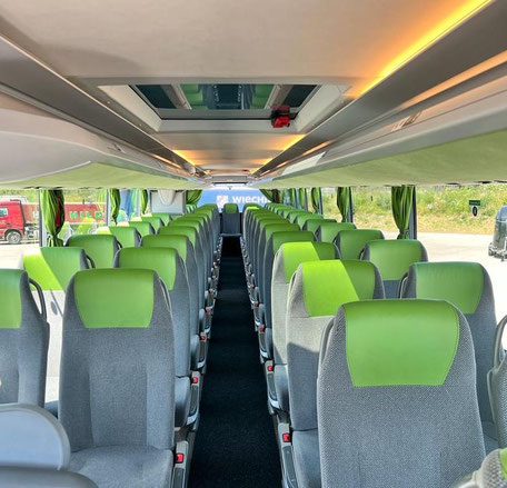 Hilgen Bus Lkw Busfahrt Erdarbeiten Transport Sand Reiseverkehr Busfahrt Bustour Linienverkehr Bus Transport Reise Urlaub Lkw Sand Mutterboden Füllsand Auskoffern Baggerarbeiten Baustelle Friedrichsfehn Oldenburg Ammerland