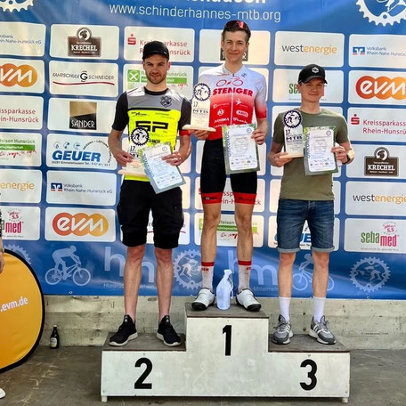 Schinderhannes MTB-Marathon - Sieger auf der Mitteldistanz Constantin Kolb