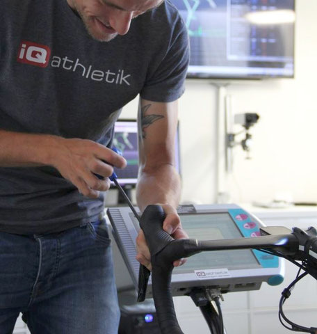 Schrauben: Einstellen der optimalen Sitzposition beim Bikefitting