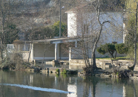 Grand lavoir de Fissac.