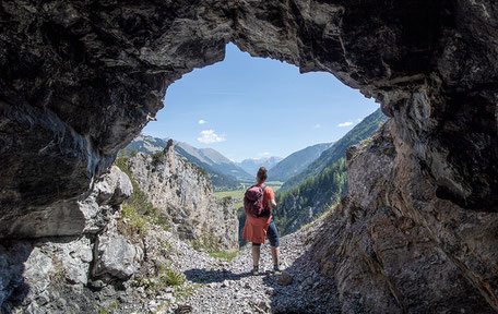 Wandern mit Hund, Wandern mit Kindern, Lechtal Tirol, Bergurlaub mit Hund, Tunnelweg Lechtal, Sulzlalm Lechtal