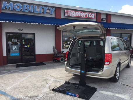 2014 Dodge Caravan Braunability Van