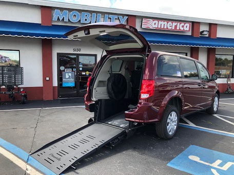 2019 Dodge Grand Caravan Wheelchair Van