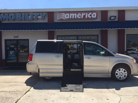 2014 Dodge Caravan Braunability Van