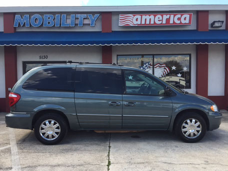 2005 Chrysler Town & Country