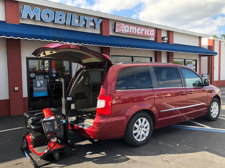 2016 Chrysler Wheelchair Vans