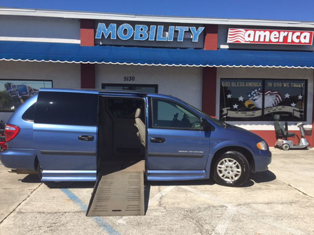 2007 Dodge Grand Caravan Wheelchair Van