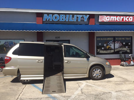 2005 Chrysler Town Amp Country For Sale Mobility America