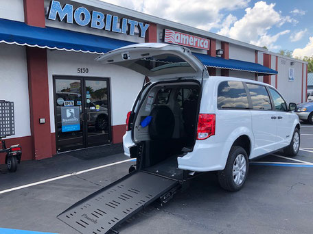 2018 Dodge Grand Caravan Wheelchair Van