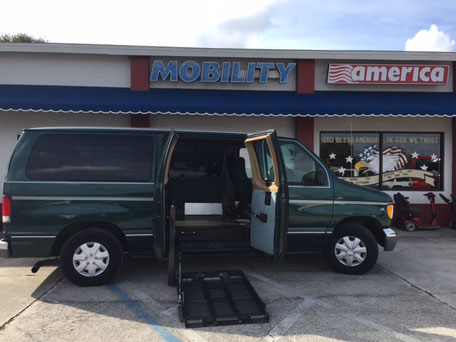 2000 Ford Windstar Mobility Van