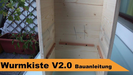 Vorschaubild zum YouTube-Video "🌷 Wurmkiste selber bauen 🌻 Modell 2.0 für drinnen und draußen - Großstadtgärtnern (BQ)"