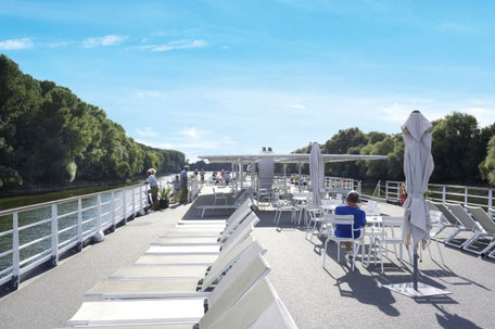 Sonnendeck auf der MS Loire Princesse 2025