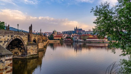 Karlsbrücke in Prag 2025