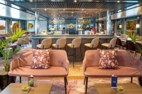 Panorama-Bar Celina Nicko Cruises 2025
