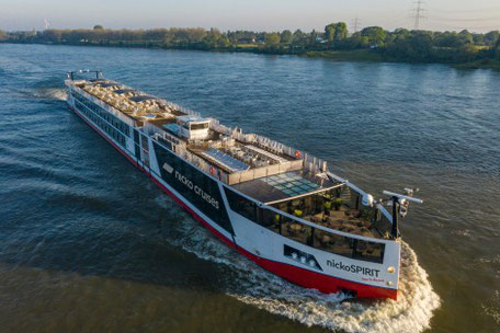 Flussschiff für jüngere Leute nickoSPIRIT