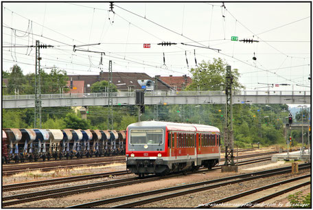 Sonntagmorgens fährt eine BR 628 direkt von Saarbrücken nach Niedaltdorf, Burbach den 16.07.2017 