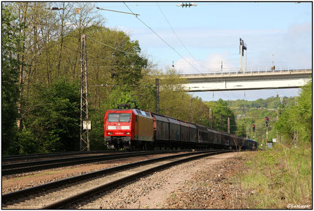 DB 145 051-9 mit einem Güterzug in Friedrichsthal, 13.05.2017 