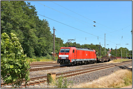DB 186 339-8 durchfährt den Bahnhof von Dudweiler, 02.07.2018 