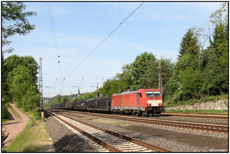 DB 186 327-3 mit leeren Autozug in Dudweiler, 28.05.2017 