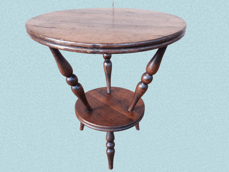 TAVOLINO ROTONDO IN MASSELLO EPOCA XX SECOLO RESTAURATO