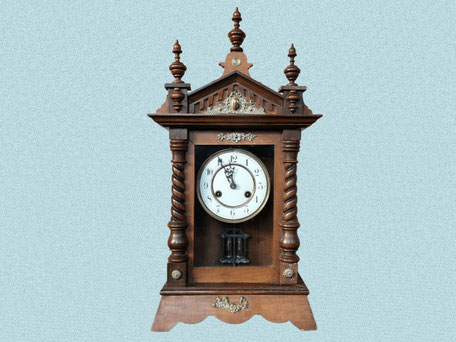 OROLOGIO DA TAVOLO IN NOCE EPOCA XIX SECOLO DA REVISIONARE
