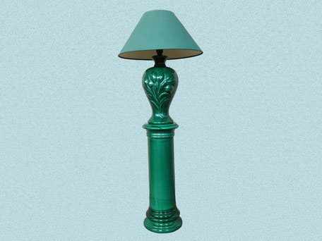 LAMPADA CON COLONNA IN CERAMICA INTEGRA EPOCA XX SECOLO