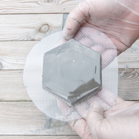 Releasing the Diy concrete hexagon coaster with PASiNGA 