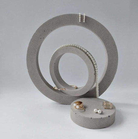 Concrete Circle or Aperture Shapes by PASiNGA