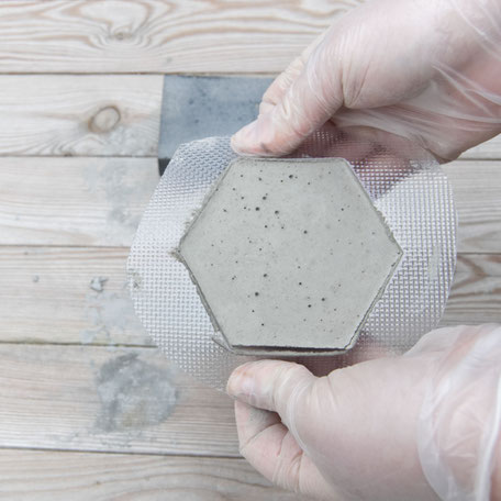 Releasing the Diy concrete hexagon coaster with PASiNGA 