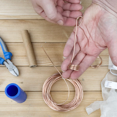 Copper spiral with hook for the air plant holder PASiNGA concrete diy