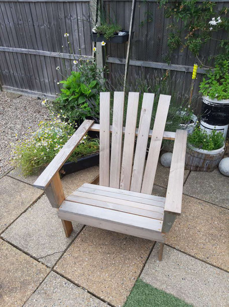 DIY Reclaimed Wood Garden Chair Tutorial