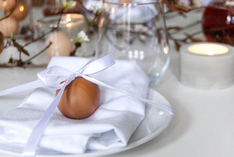 Modern Minimal Easter Place Setting Inspiration