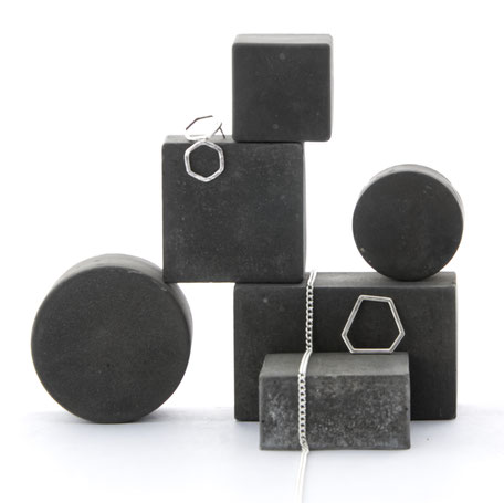 Unique Modular Geometric Concrete Jewellery Display by PASiNGA