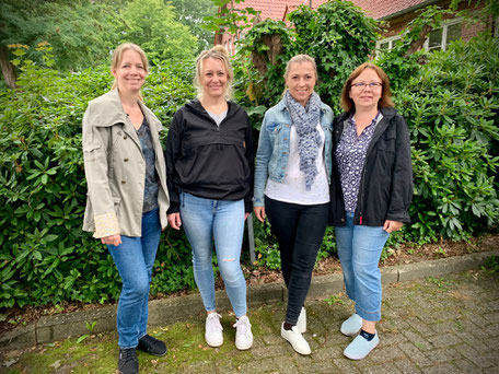 Förderverein:  Frau Kohlhoff,  Frau Wojciechowskí, Frau Summ & Frau Kolazar (9/2022)