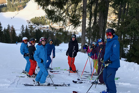 skilehrer bei der Ausbildung in ratschings
